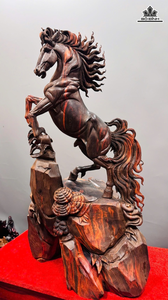 tuong-ngua-phong-thuy-nhat-ma-phi-thien-go-trac-cao-68-ngang-42-sau-28-cm-483593
