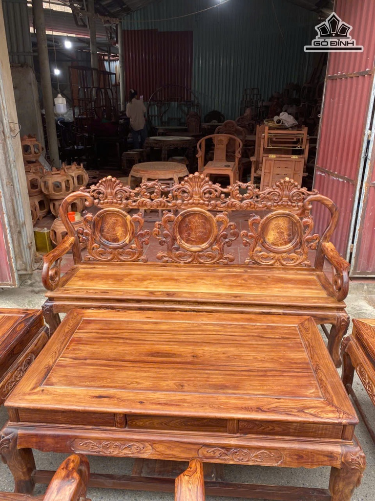 bo-hoa-la-tay-go-cam-lai-viet-8-mon-doan-dai-195x51-ghe-rong-63x51-ban-75x137-don-405x75-cm-483714