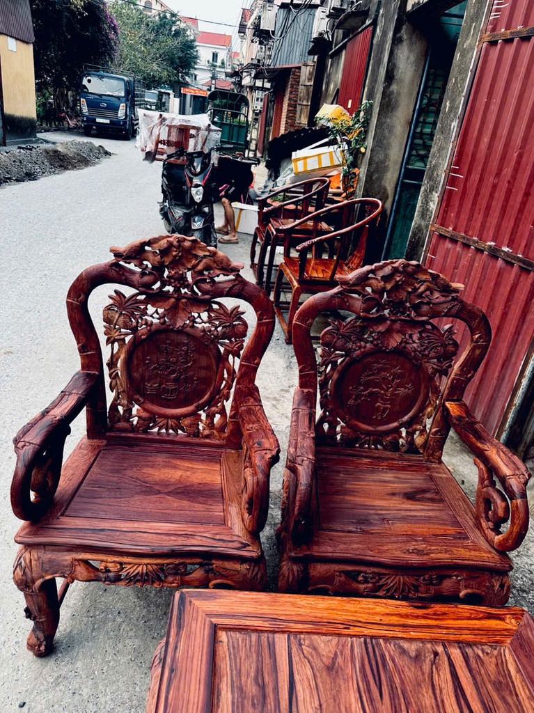 bo-truc-go-cam-lai-viet-ban-cao-61-rong-80-dai-140-ghe-phu-rong-60-sau-48-ghe-dai-191-sau-48-don-mat-vuong-35-cao-43-cm-483721