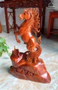 tuong-ngua-phong-thuy-go-cam-cao-54-ngang-35-sau-13-cm-484159