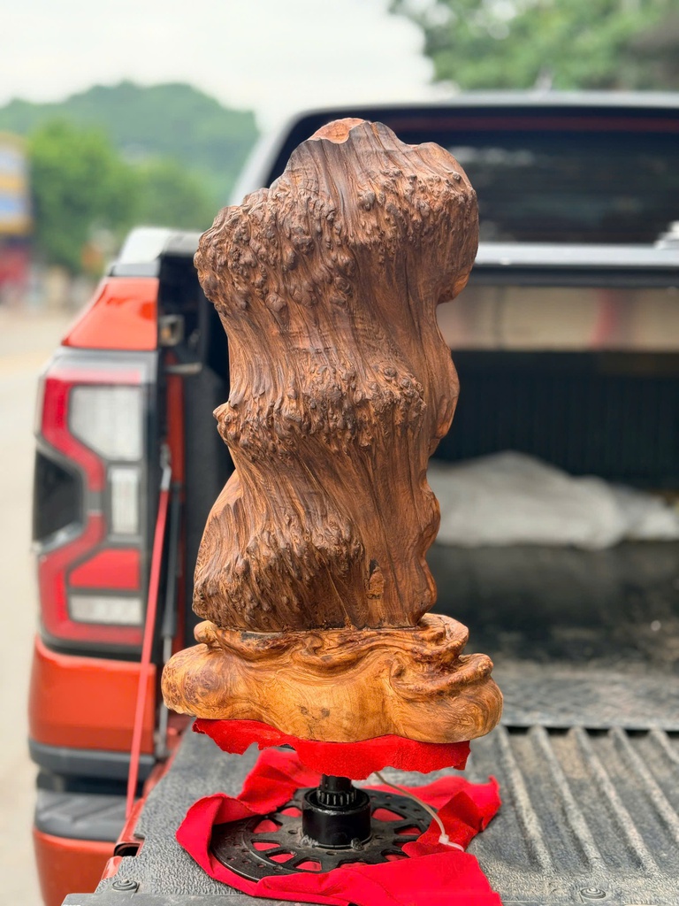nui-canh-go-nu-ngoc-am-cao-48-ngang-26-sau-13-cm-8kg-484214