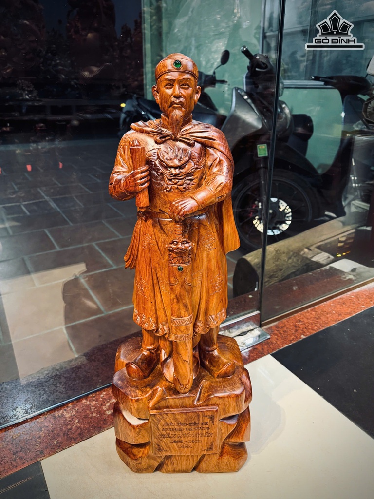 tuong-hung-dao-dai-vuong-go-huong-cao-75-ngang-26-sau-22-cm-484257