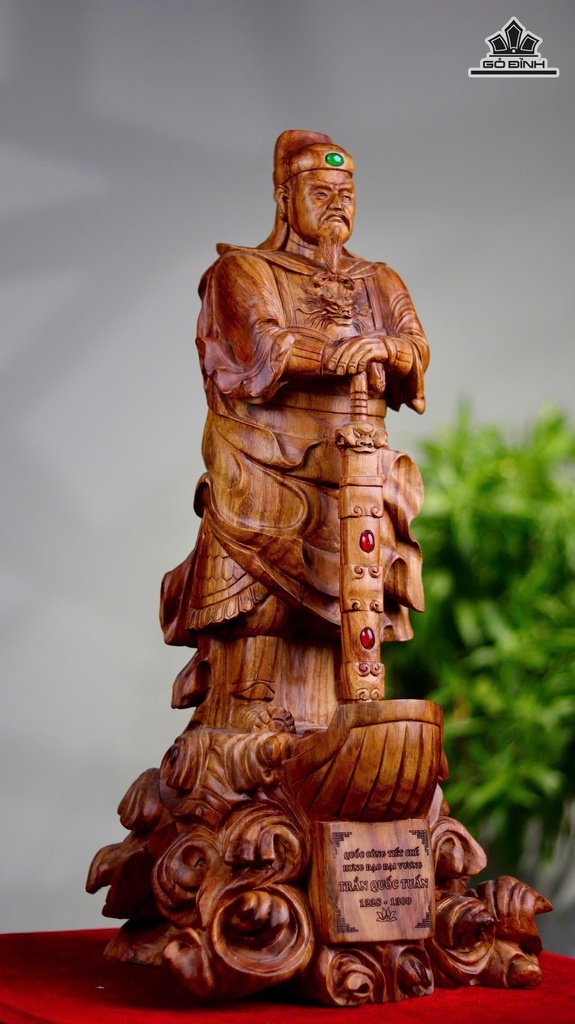 tuong-tran-quoc-tuan-go-sua-cao-61-ngang-33-sau-27-cm-484342