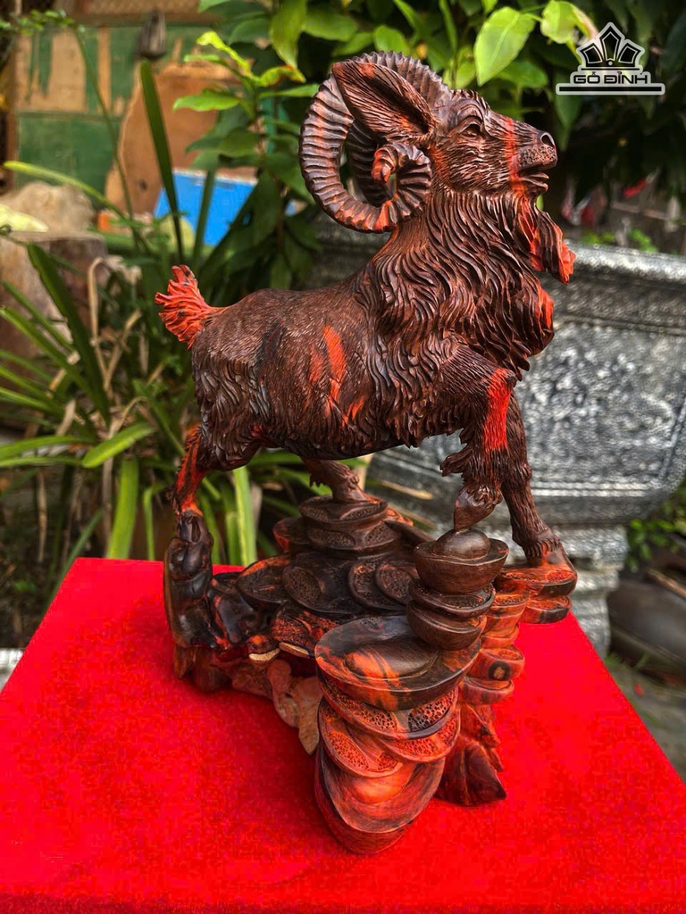 tuong-de-phong-thuy-go-trac-cao-30-ngang-22-sau-20-cm-484444