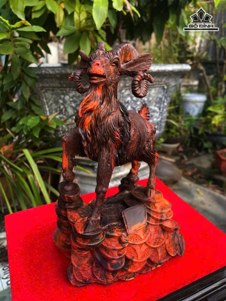 tuong-de-phong-thuy-go-trac-cao-30-ngang-22-sau-20-cm-484445