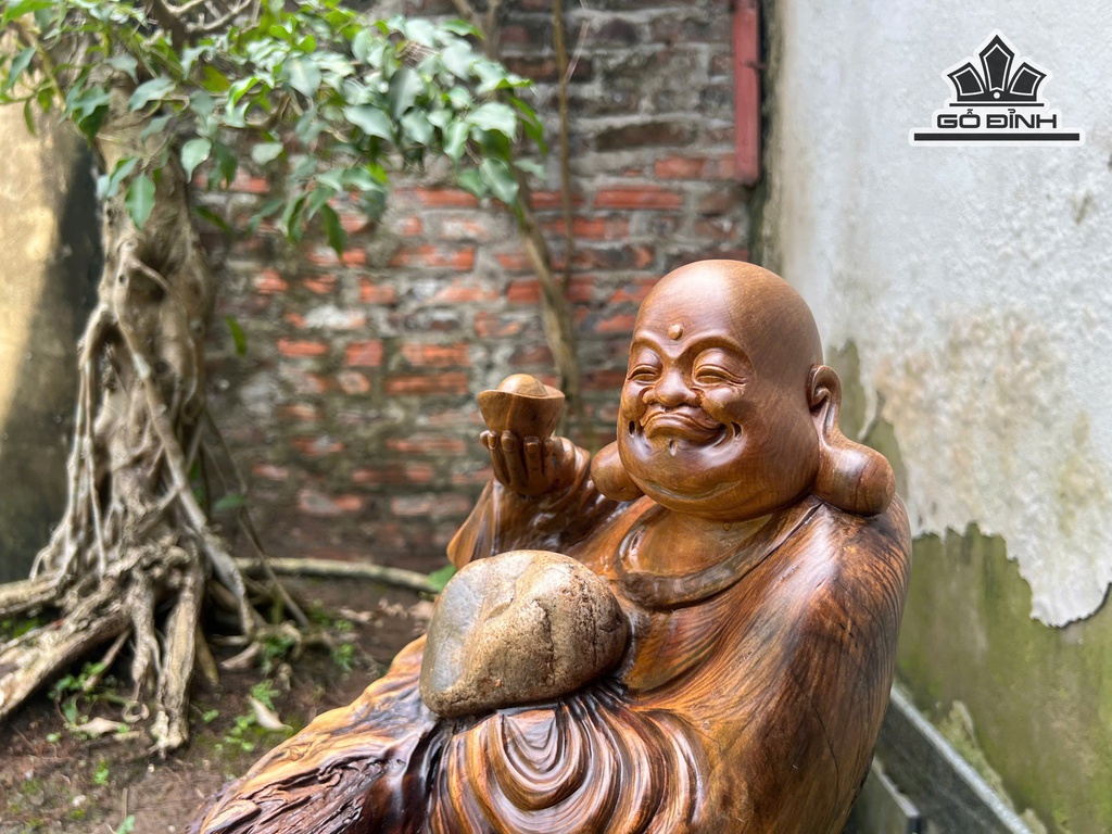 tuong-phat-di-lac-om-da-go-bach-xanh-cao-66-ngang-41-sau-33-cm-484667