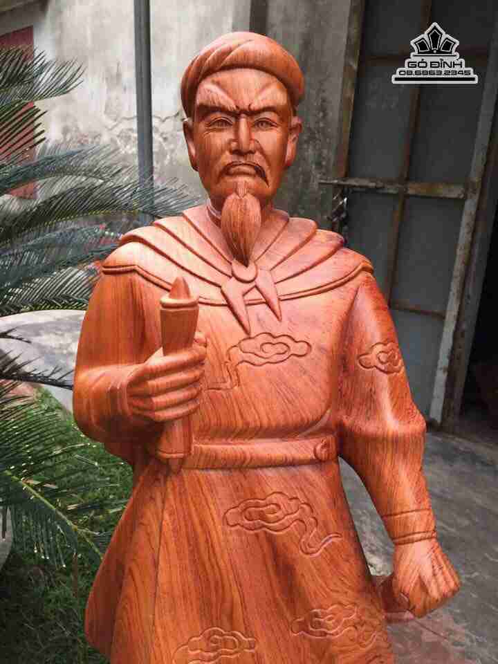 gia-Tuong-Tran-Quoc-Tuan-go-huong-da-nhap