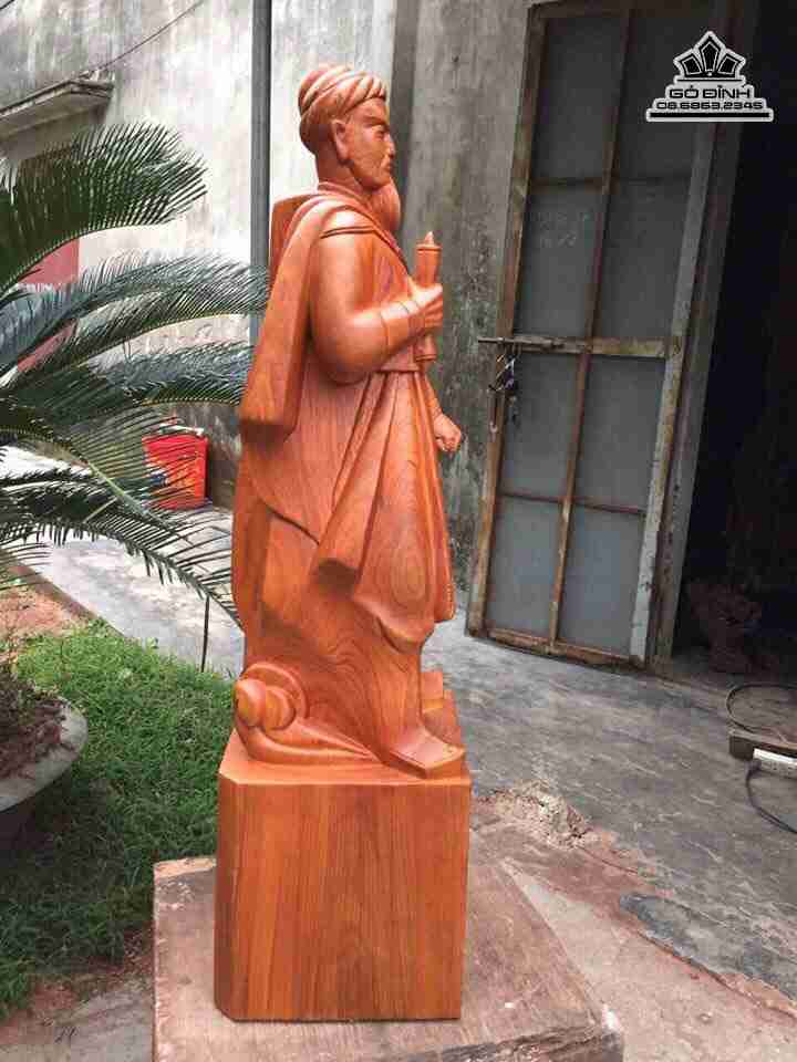 mua-Tuong-Tran-Quoc-Tuan-go-huong-da-nhap