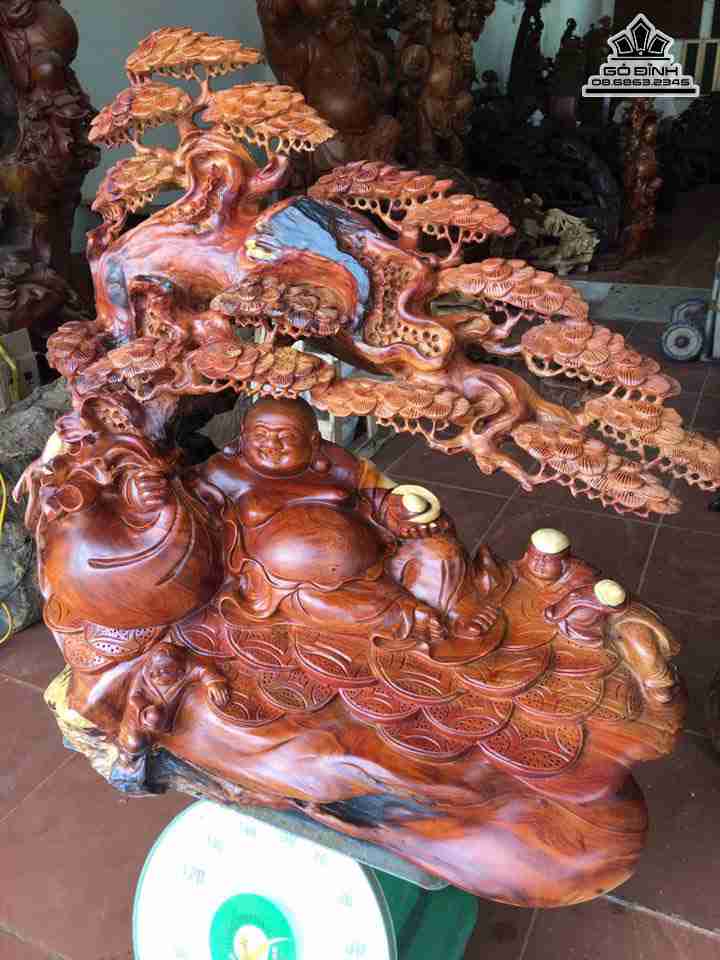 gia-Tuong-Phat-Di-Lac-ngoi-goc-tung-go-huong