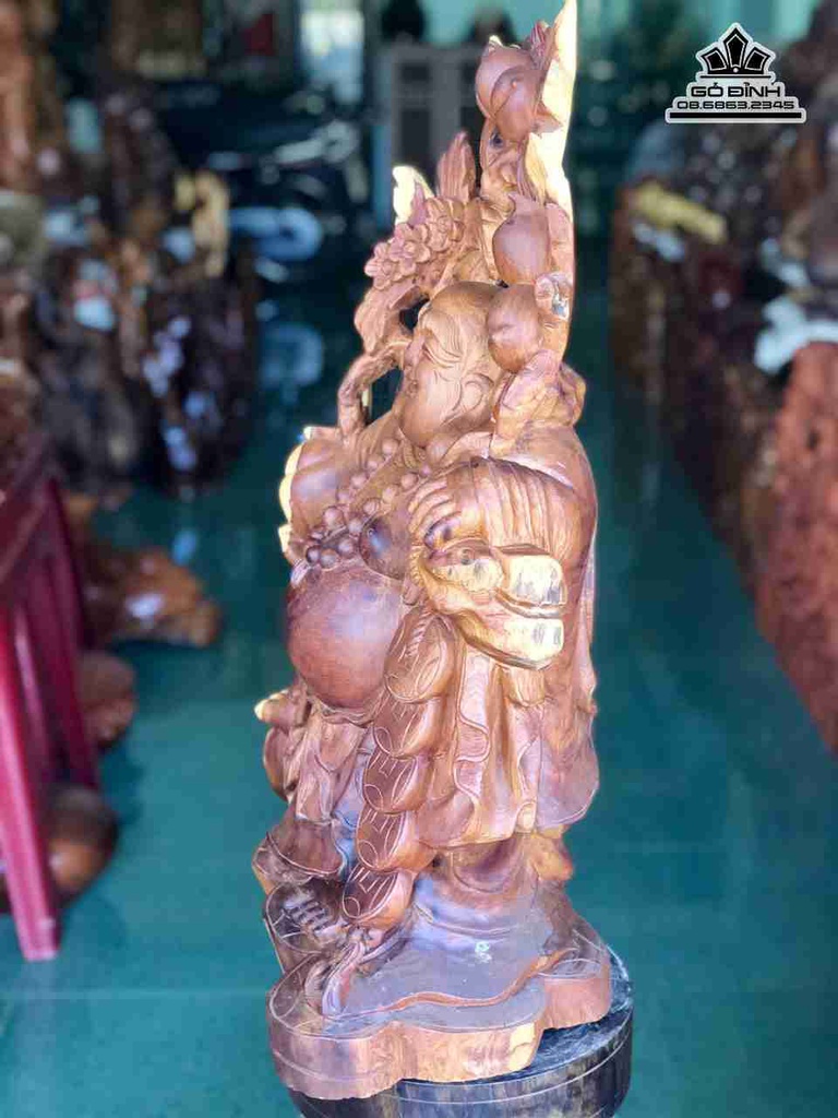 Tuong-Phat-Di-Lac-dung-goc-tung-go-huong
