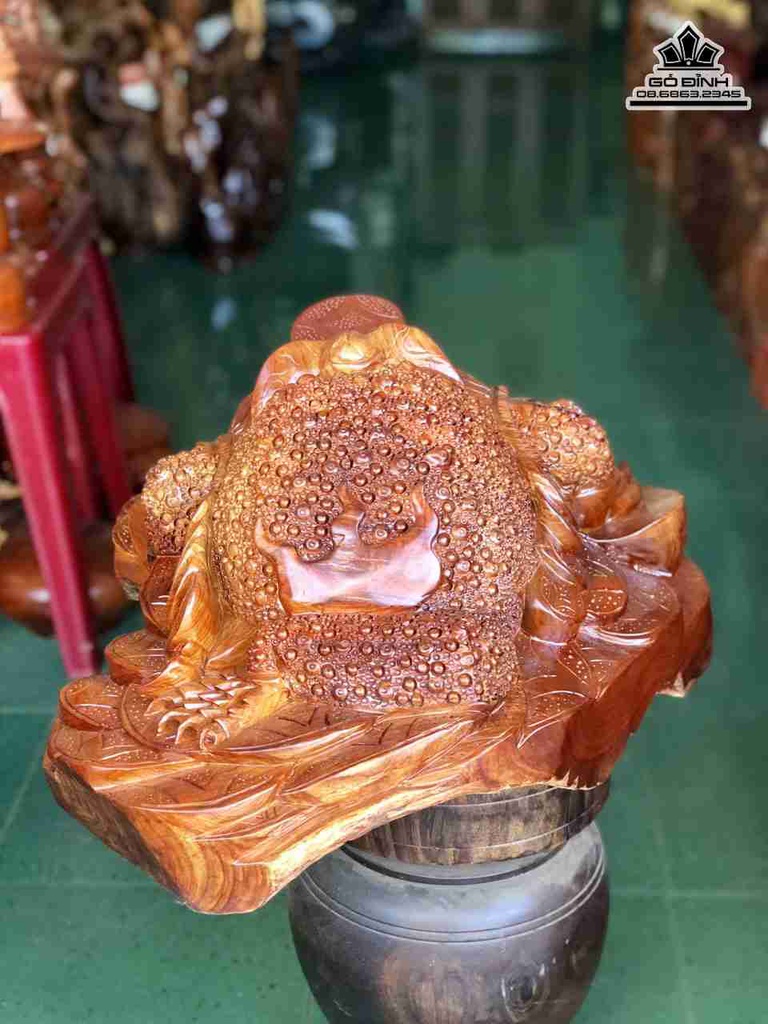 Tuong-coc-3-chan-Thiem-Thu-ngoi-chum-tien-go-huong