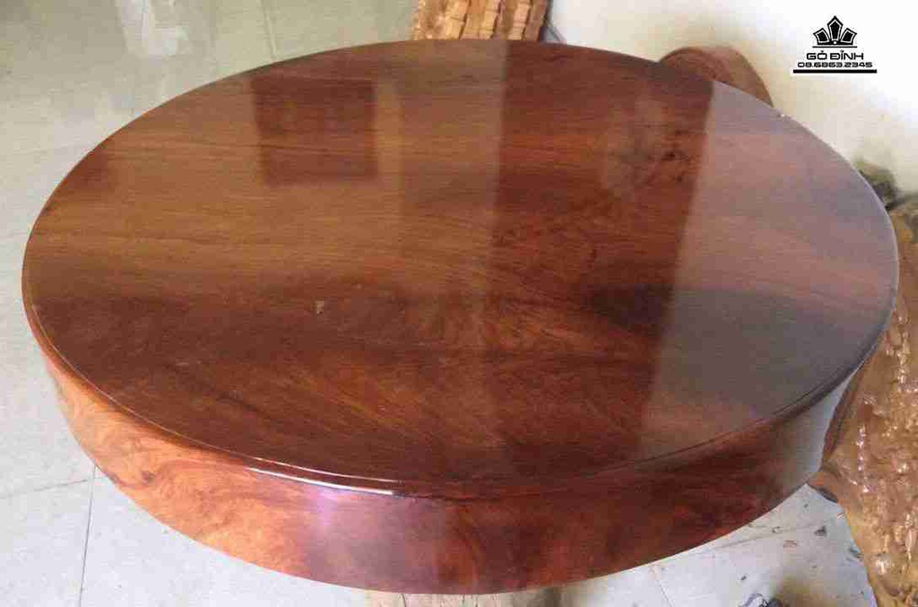 Mat-ban-go-huong-Gia-Lai-duong-kinh-92-day-12-cm