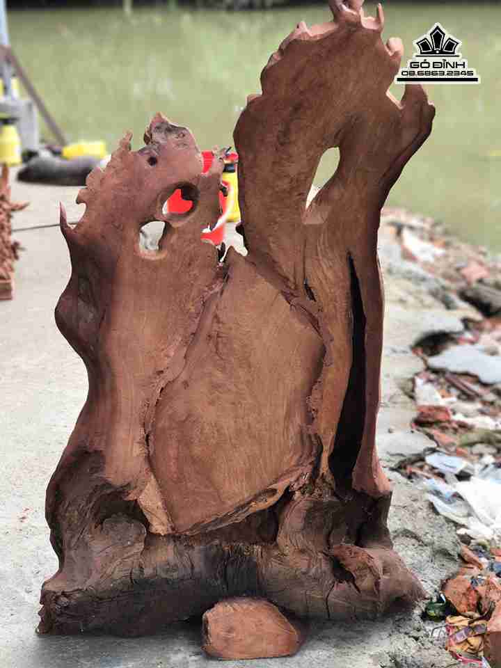 Tu-linh-quy-tu-go-huong-cao-108-rong-62-day-25-cm