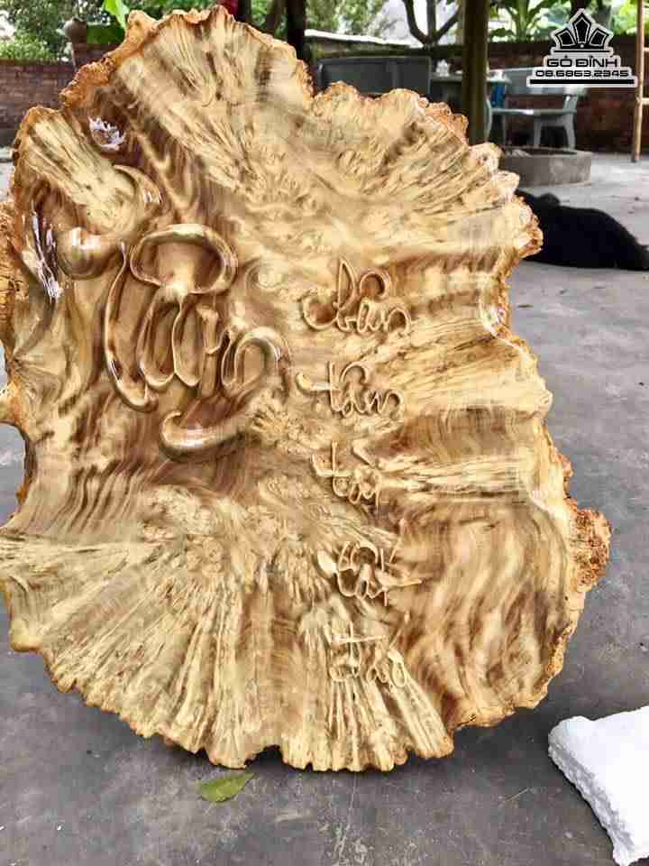 Tranh chữ tâm gỗ nu nghiến  2