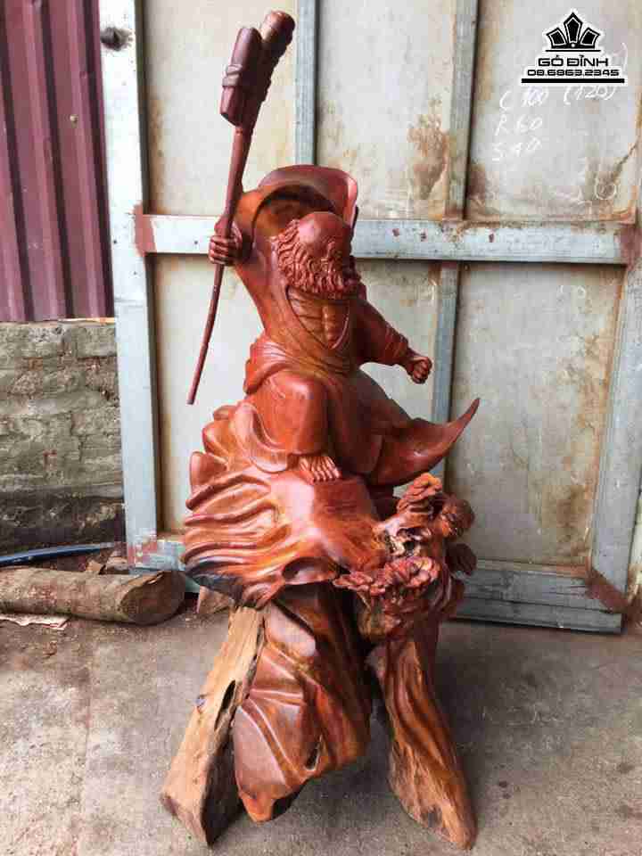 Đạt ma múa võ gỗ hương 2