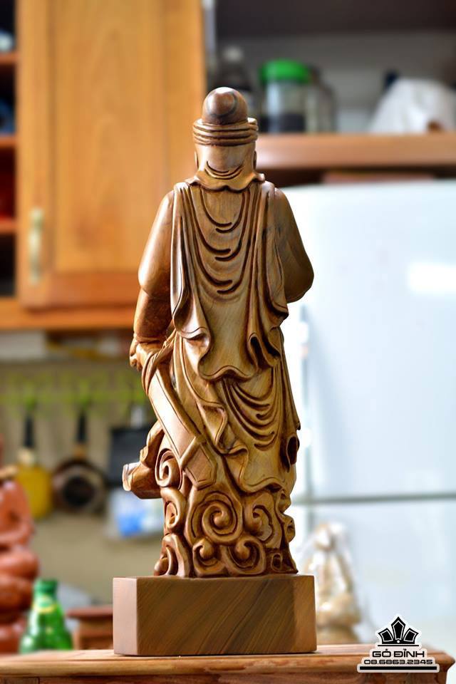 Hưng Đạo đại vương gỗ bách xanh thơm  3
