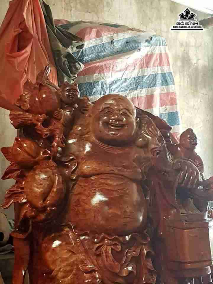 Phật di lặc ngũ phúc đứng chum tiền gỗ sụn hương 2