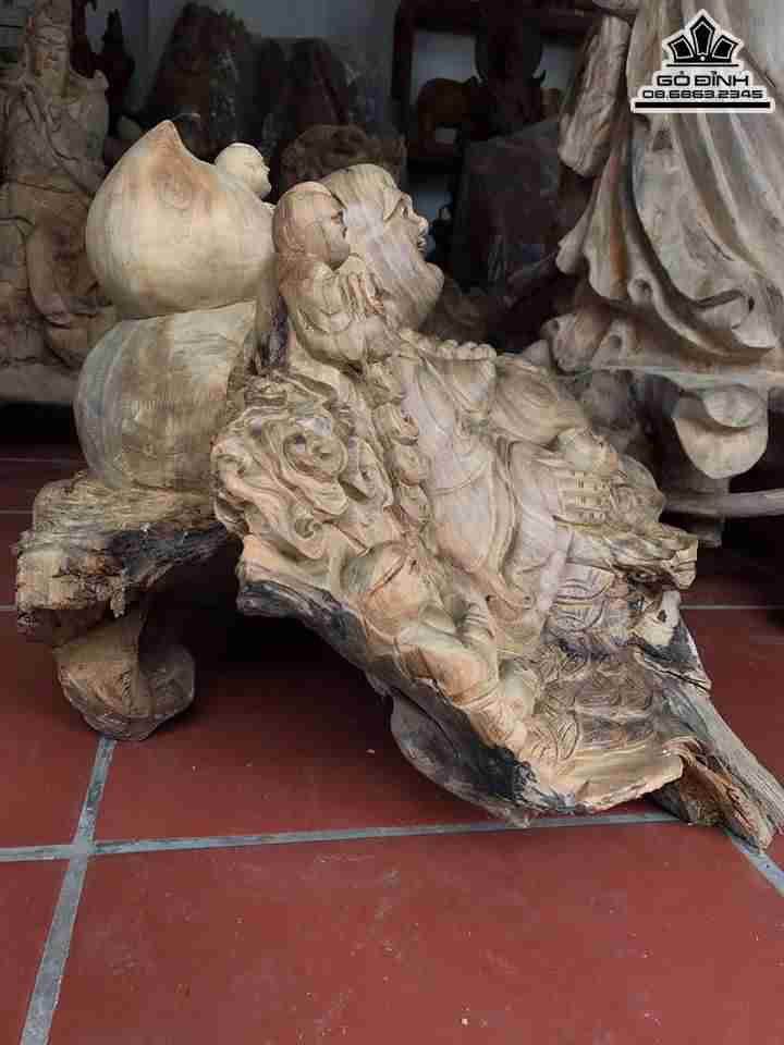 Phật di lặc và tam tặc gỗ bách xanh  2