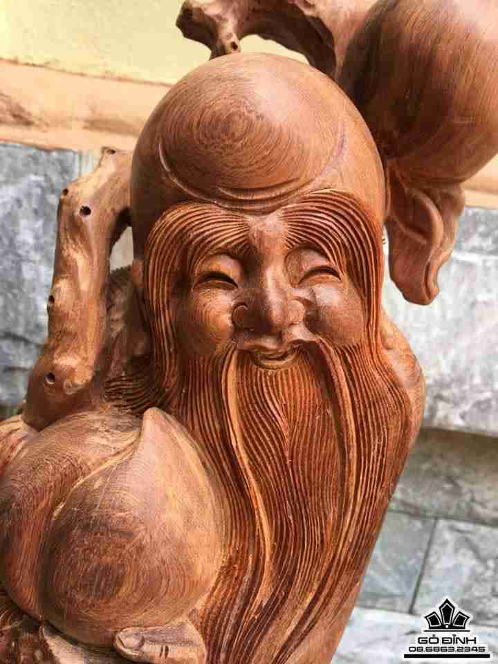 Ông tiên vác cành đào gỗ hương  1