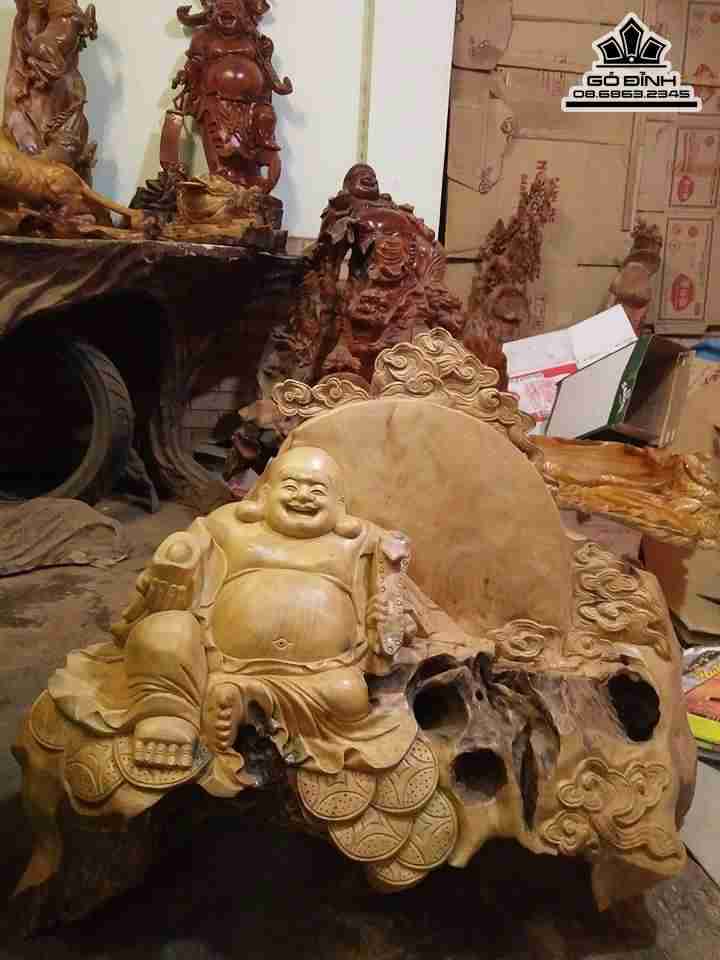 Phật di lặc ngồi cung trăng gỗ xá xị thơm  3