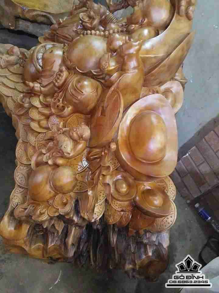 Phật di lặc ngũ quỷ gỗ xá xị thơm  3