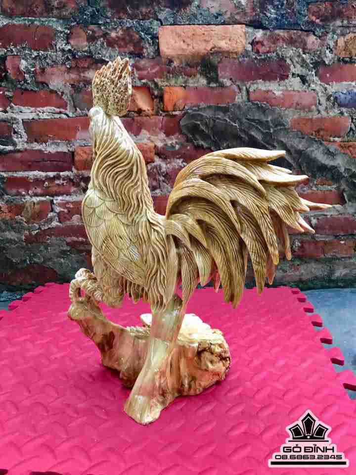 Gà phú quý gỗ nu nghiến 3
