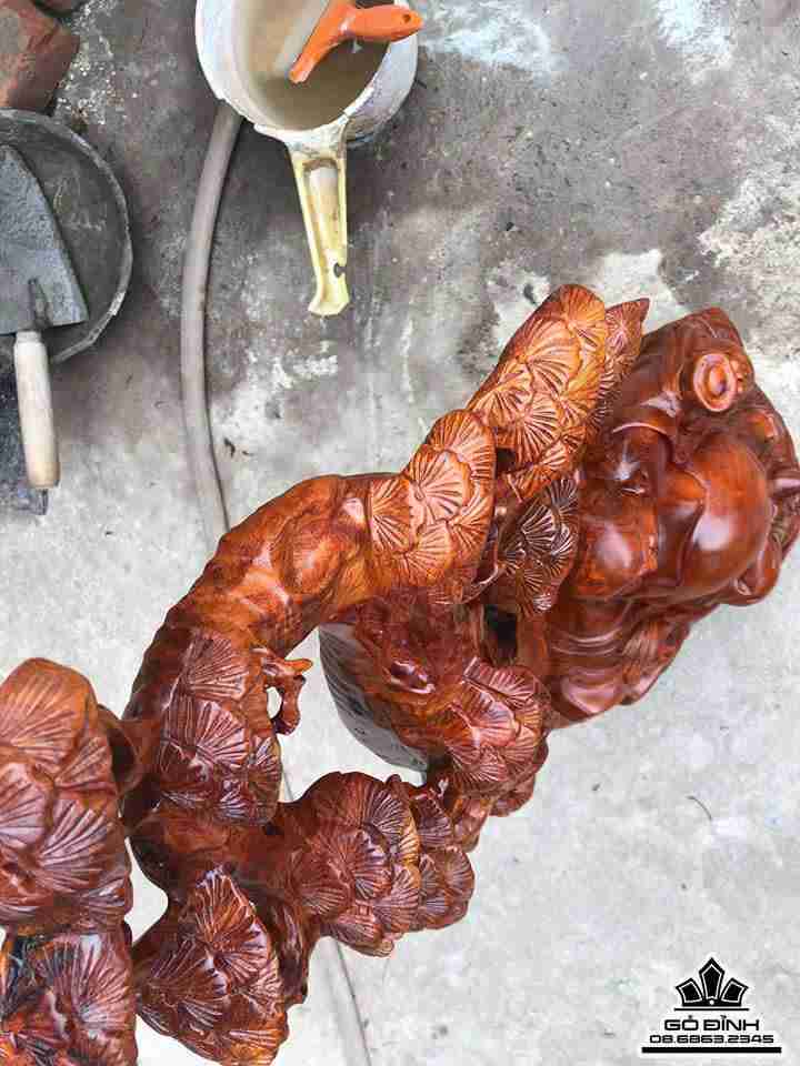 Phật di lặc ngồi tùng gỗ hương  3