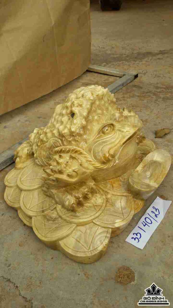 Cóc phú quý gỗ nu nghiến 1