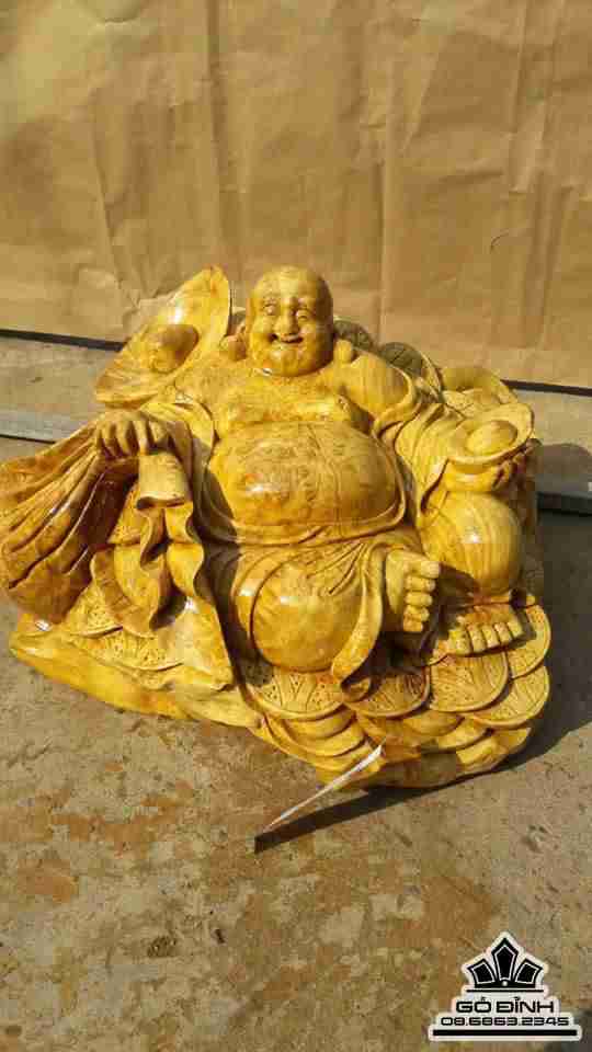 Phật di lặc gỗ nu nghiến 50x50x35 3