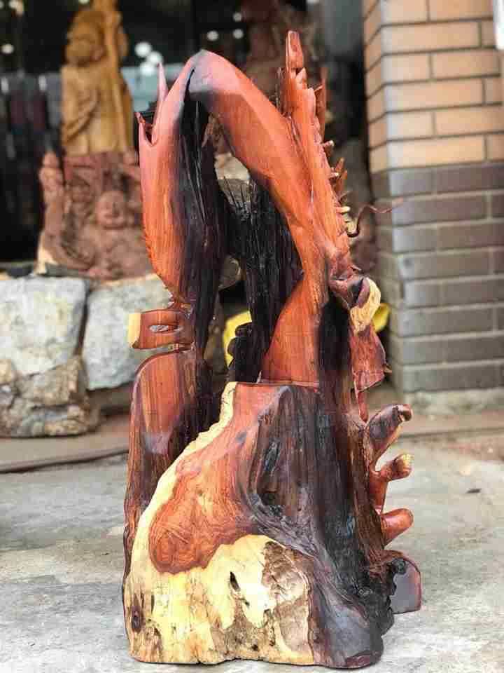 Nhất long vờn ngọc gỗ hương 80x40x40 2