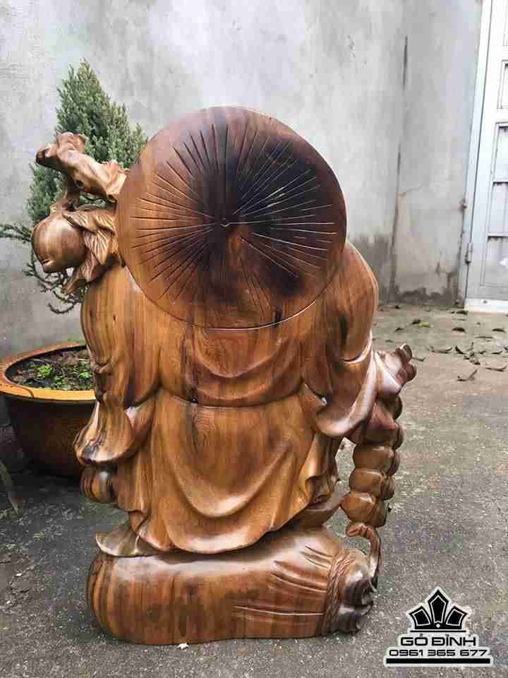 Phật di lặc vác cành đào gỗ bách xanh thơm 56x36x16 3