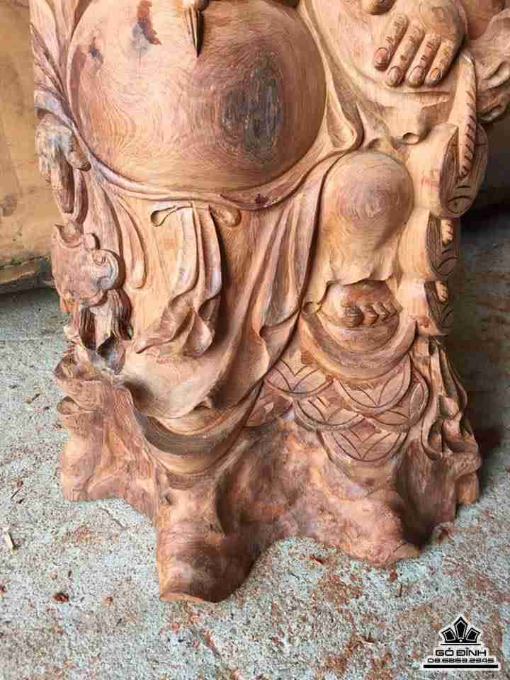 Phật di lặc vác cành đào gỗ hương 60x34x34