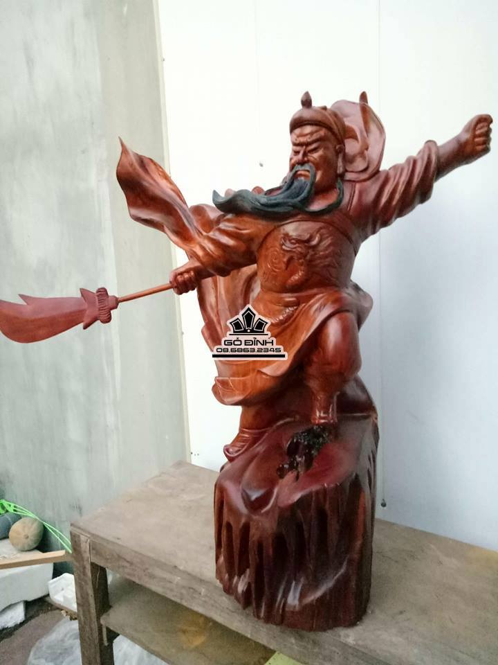 Quan công gỗ hương 71x65x26  2