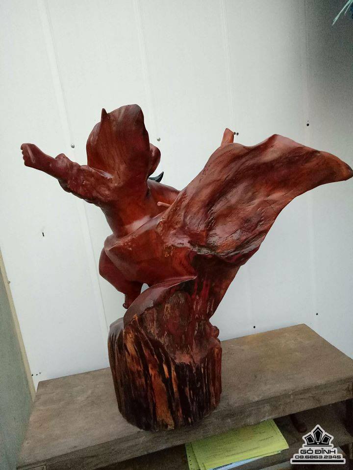 Quan công gỗ hương 71x65x26  3