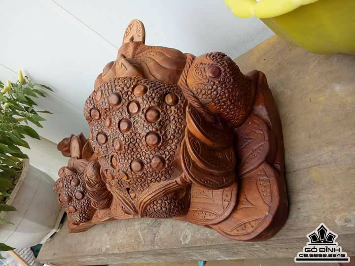 Cóc phú quý gỗ hương 52x24x29 2