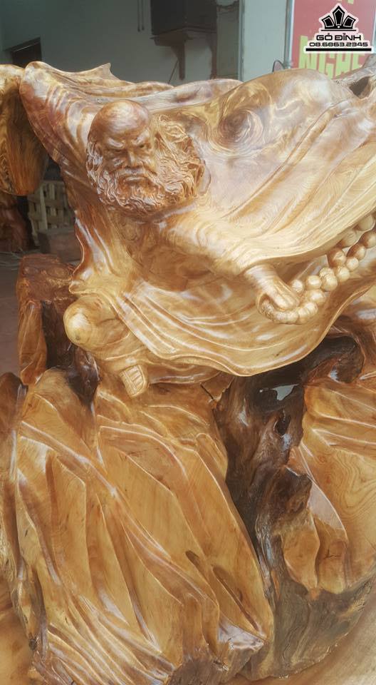 Đạt ma bay múa quyền gỗ sụn pơ mu 70x70x50 ( không tính kỷ) 4
