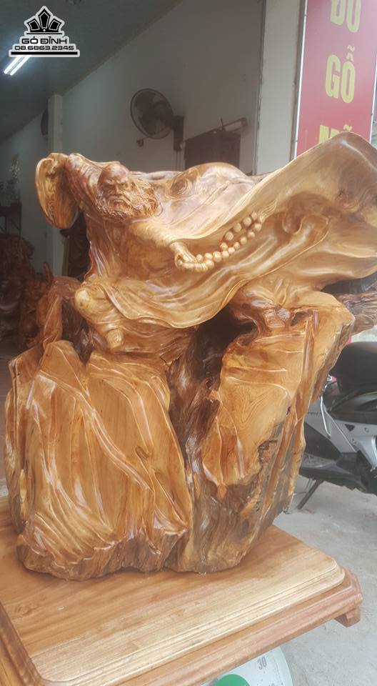 Đạt ma bay múa quyền gỗ sụn pơ mu 70x70x50 ( không tính kỷ) 5