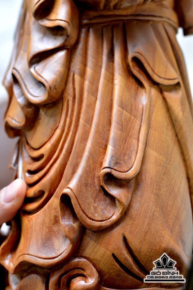 Tướng Trần Quốc Tuấn gỗ bách xanh thơm 50x16x14 2