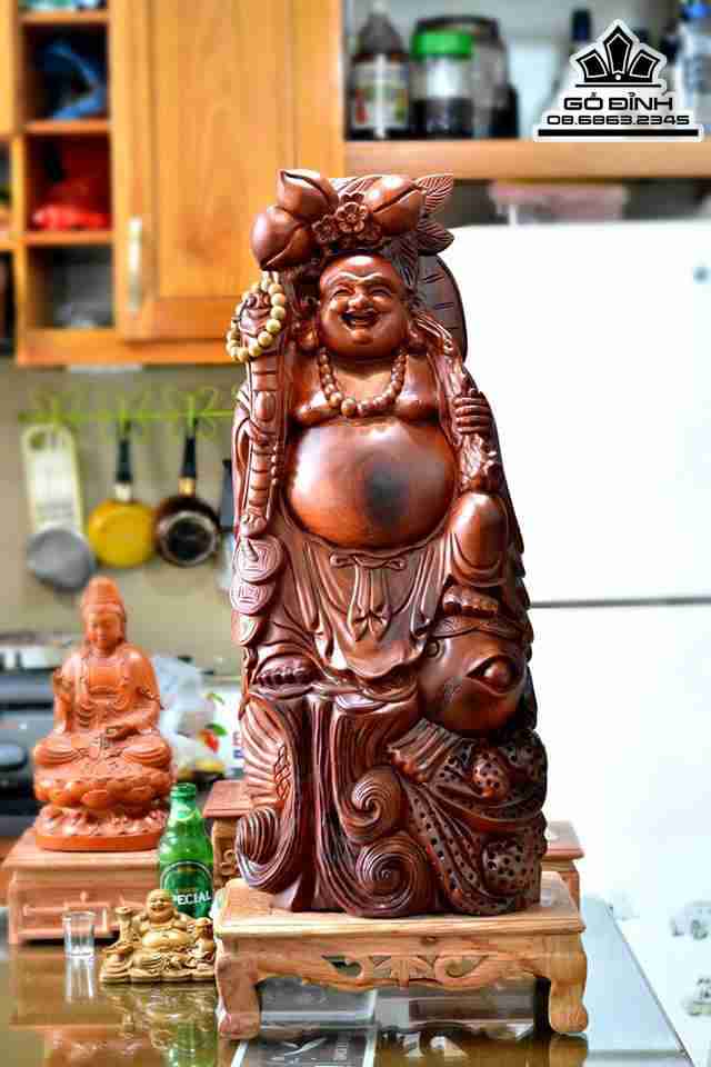 Phật di lặc cưỡi cá chép gỗ hương 71x31x21 1