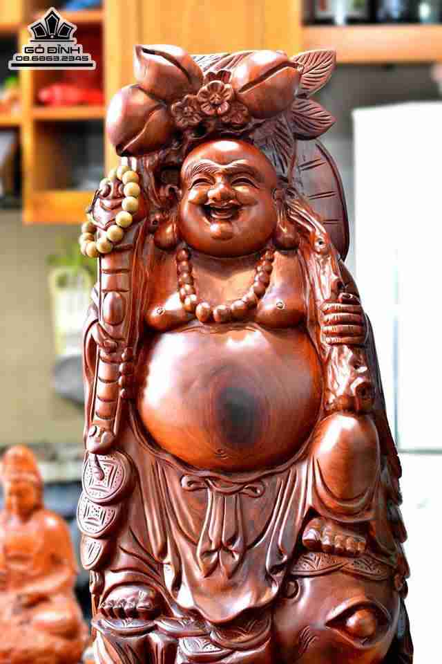 Phật di lặc cưỡi cá chép gỗ hương 71x31x21 2