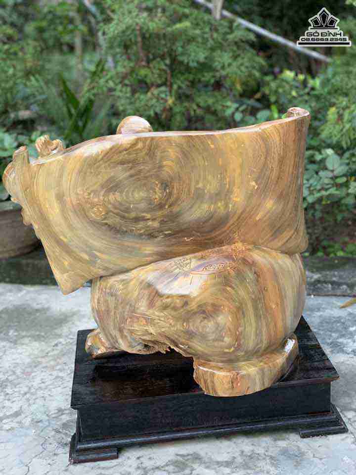 Tuong-Phat-Di-Lac-Dung-Bao-Tien-Go-Nu-Nghien