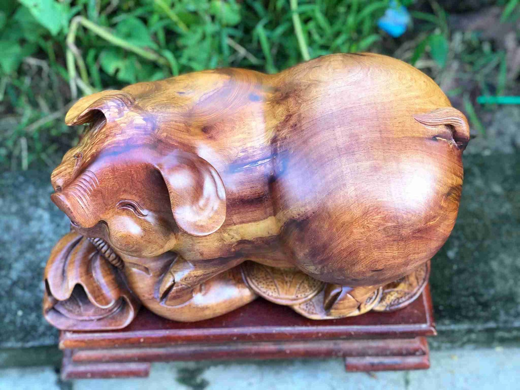 Tuong-Heo-Phu-Quy-Go-Dep