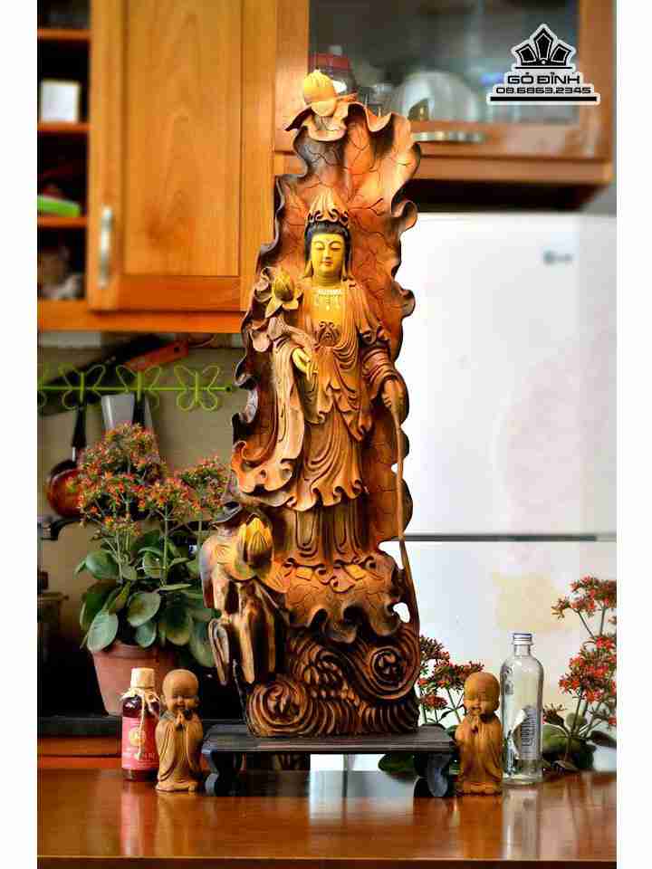 Tượng Phật Bà Quan Âm  Tựa Đài Sen gỗ bách xanh  cao 1m (cả kỷ) ngang 35 dày 23 (cm)