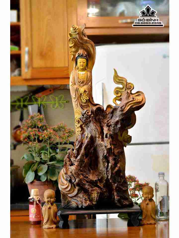 Tượng Phật Bà Quan Âm gỗ lũa bách xanh  cao 86 ngang 38 dày 23 (cm)