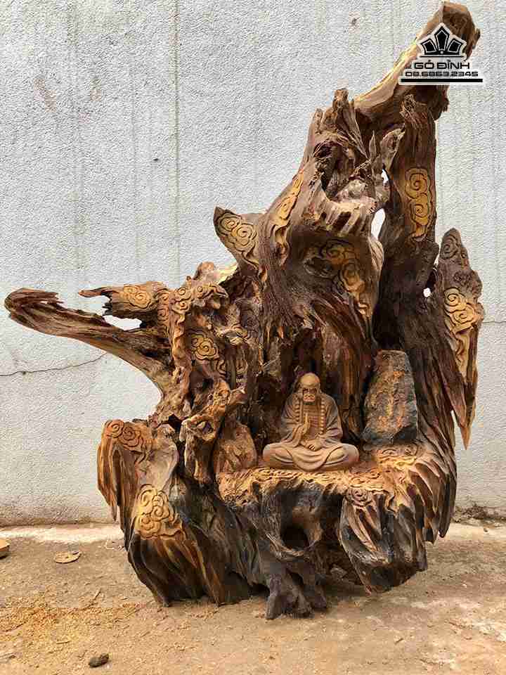 Tượng Đạt Ma Thiền gỗ lũa bách xanh  cao 92 rộng 69 dày 48 (cm)