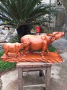 Tượng Trâu Mẹ Trâu Con gỗ hương  dài 55 cao 27 dày 17 (cm)