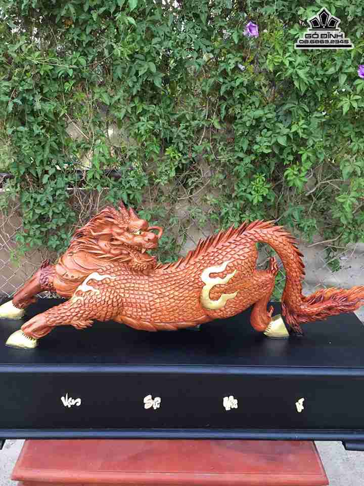 Tượng Kì Lân gỗ hương  cao 45 dài 81 sâu 22 (cm)