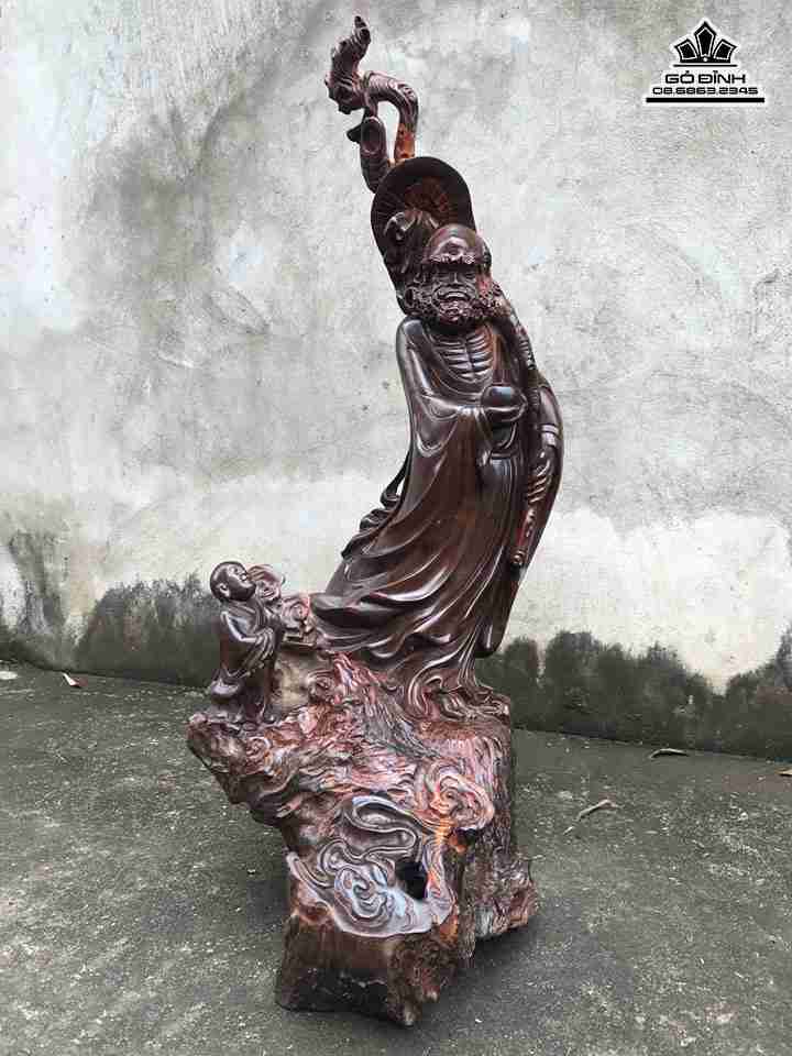 Đạt ma quá hải gỗ trắc  cao 99 rộng 33 dày 55 (cm)