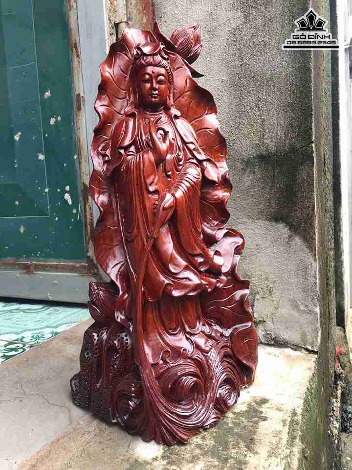 Phật bà ngự đài sen gỗ hương  cao 40 rộng 22 dày 15 (cm)