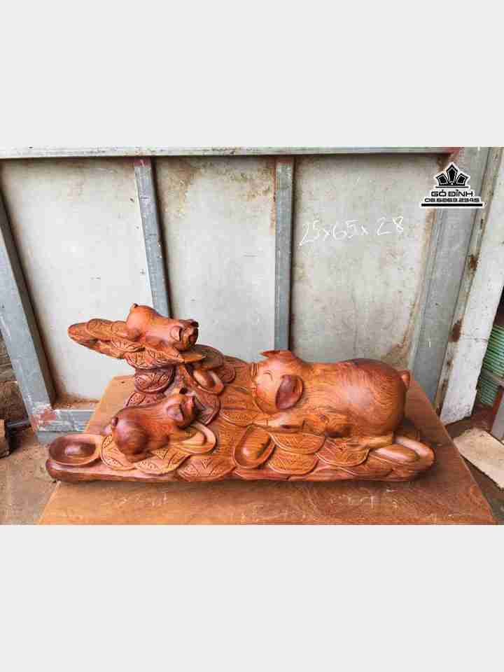 Gia đình nhà lợn gỗ hương  cao 25 rộng 65 sâu 28 (cm)